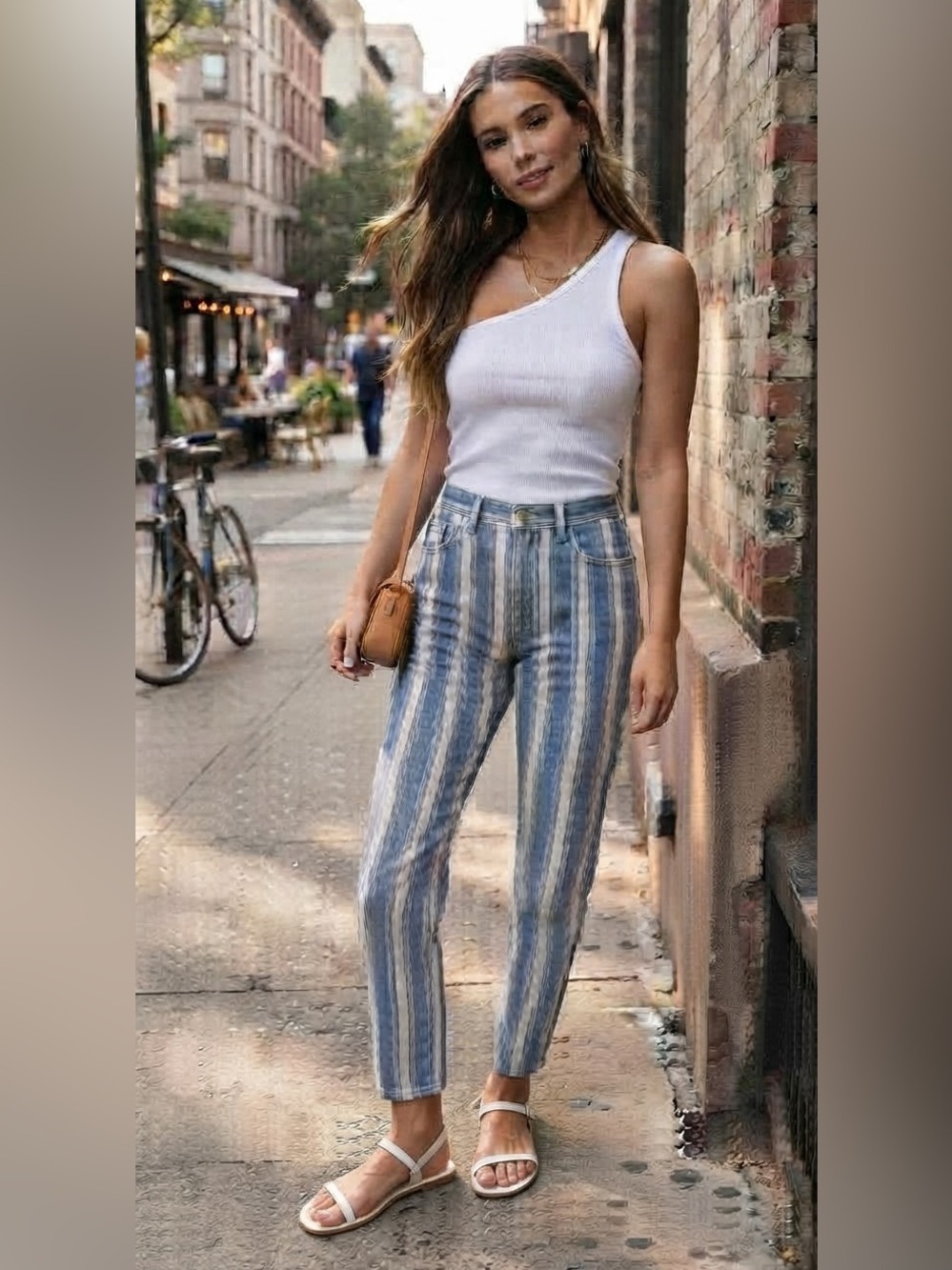 AMERICAN EAGLE Striped High Rise Mom Jeans